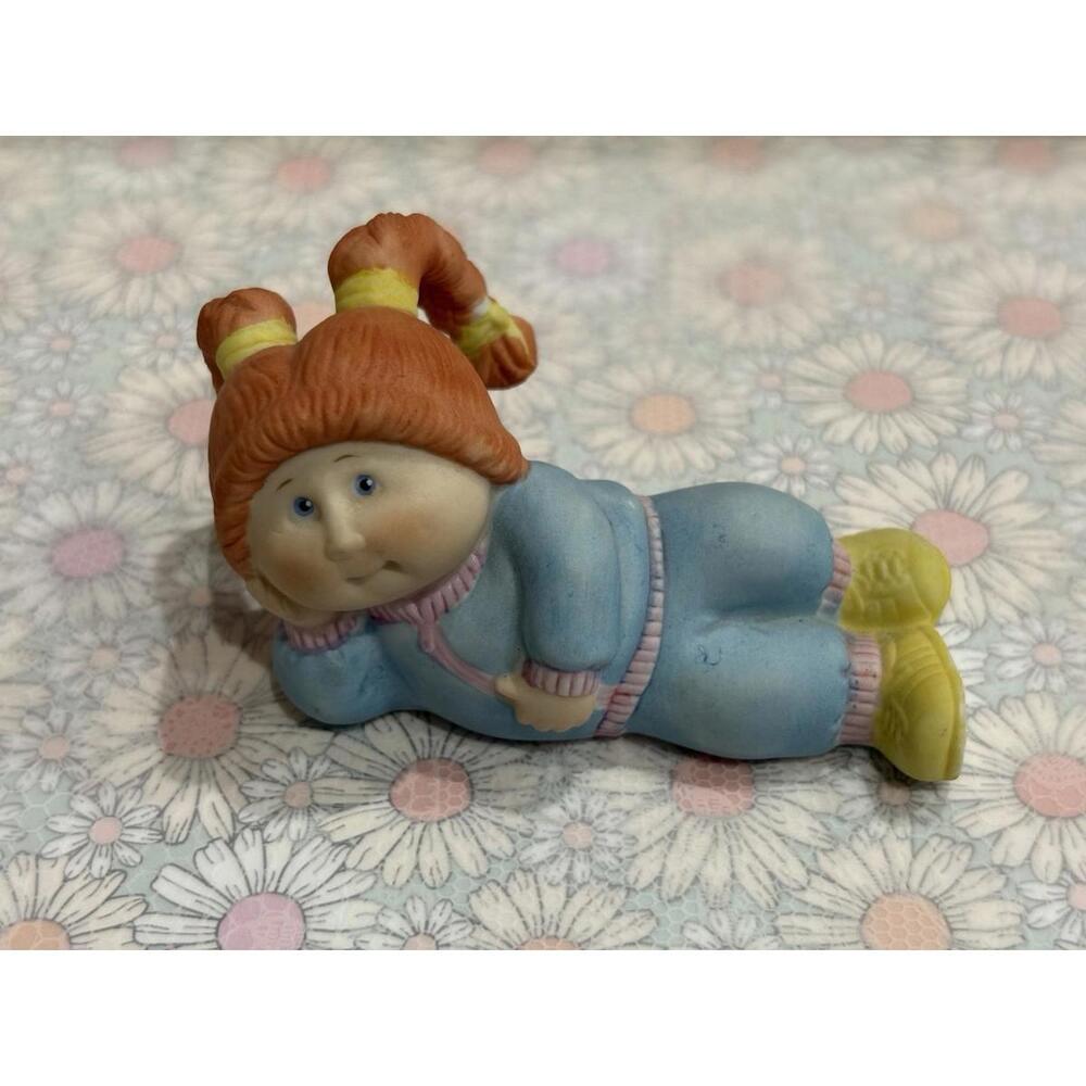 Vintage 1984 Cabbage Patch‎ Kids Redhead Pigtail Girl Porcelain Figurine Leaning